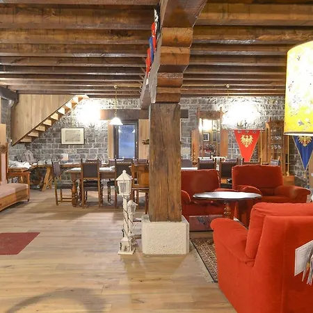 2 Bedroom In 펜션 풀페로